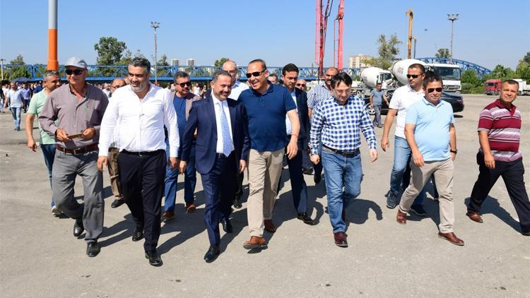 Adana Büyükşehir Belediyesi 3 köprü için çalışma başlattı