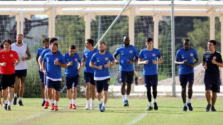 Antalyaspor’da kupa mesaisi başladı