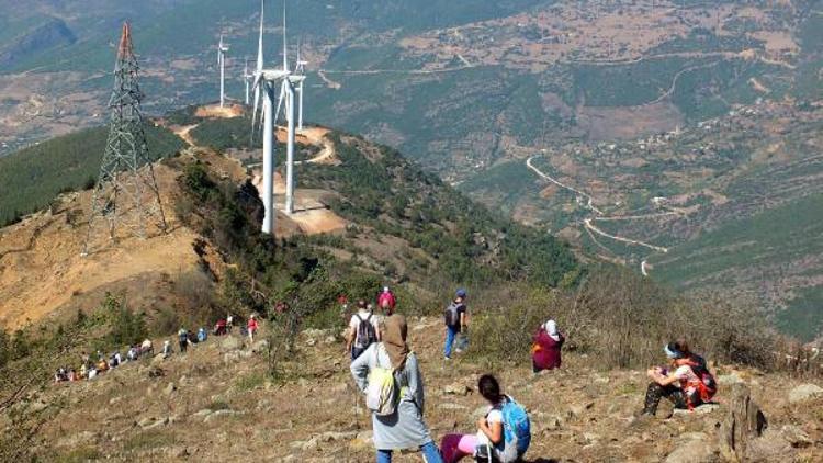 Gökçedağ zirvesine doğa yürüyüşü