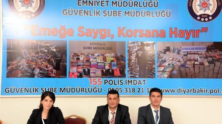 Diyarbakır Kitap Fuarında polisten Korsana hayır standı