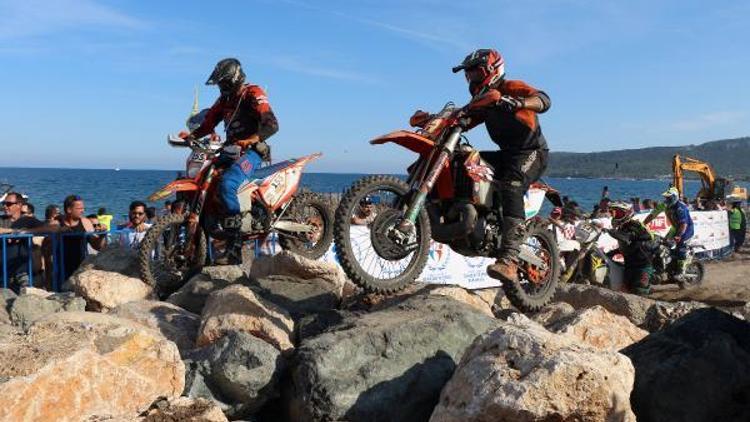 Sea to Sky Enduro Motosiklet Yarışı plaj etabıyla başladı (EK FOTOĞRAFLAR)