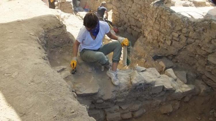 Adramytteion antik kentinde, 2018 sezonu kazıları sona erdi