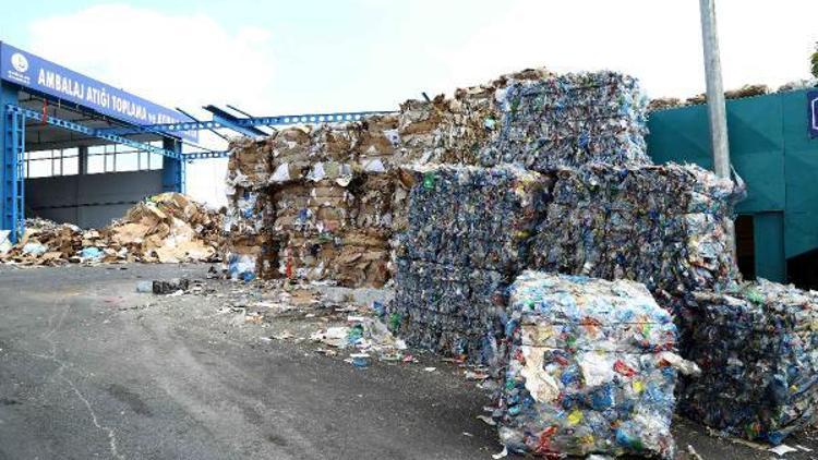 Bağcılar’da 8 ayda, 7 bin 504 ton atık kağıt geri kazandırıldı