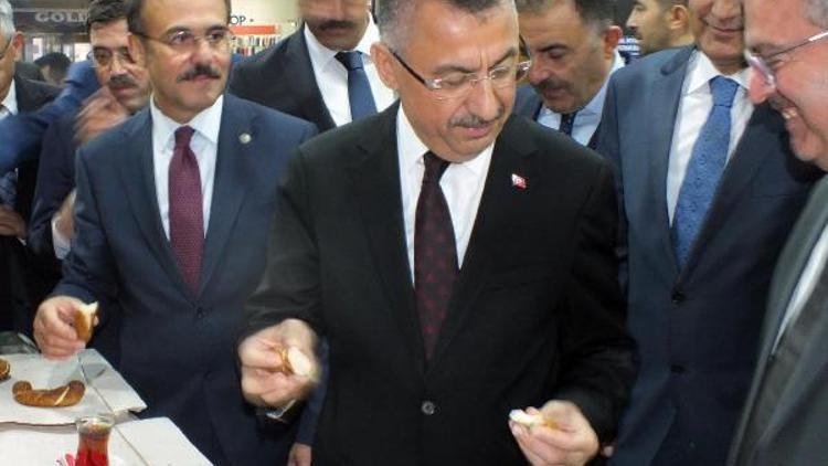 Cumhurbaşkanı Yardımcısı Oktay, Yozgat’ta esnaf ziyaretinde bulundu