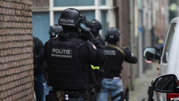 Hollanda’da terör saldırısı son anda önlendi