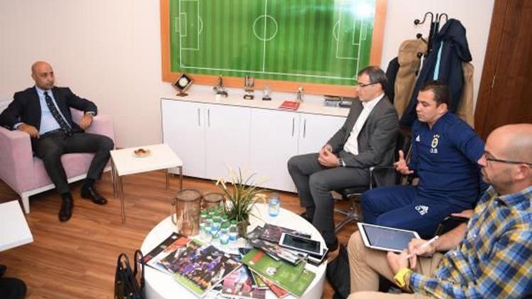 Tolunay Kafkas, Fenerbahçeli yöneticilerle buluştu