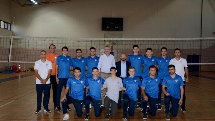 Karacabey Belediyespor Voleybol 2. Lig’e hazırlanıyor