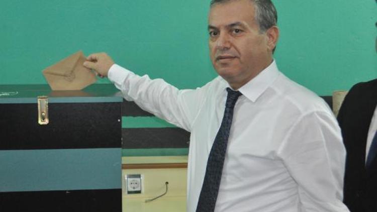 Denizlispor’da Üstek yeniden başkan seçildi