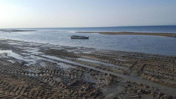 Yalovadaki deniz çekilmesi, meteorolojik bir olay