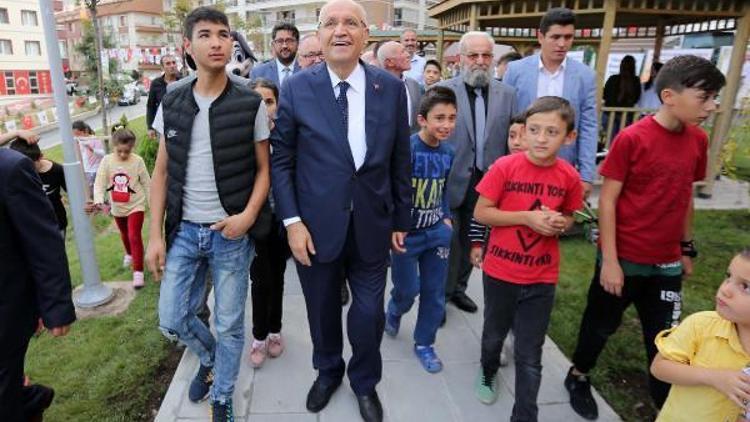 Yenimahallede Muhtar Mustafa Seyhan Parkı açıldı