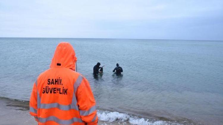 Enezde göçmenleri taşıyan bot battı: 5 ölü, 2 kayıp/ Ek foğraflar