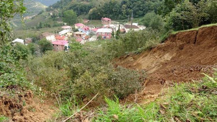 Heyelan evin duvarını yıktı; gardırop felçi kadının hayatını kurtardı