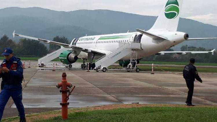Alman yolcu uçağı Zonguldakta pistten çıktı (2) - Yeniden