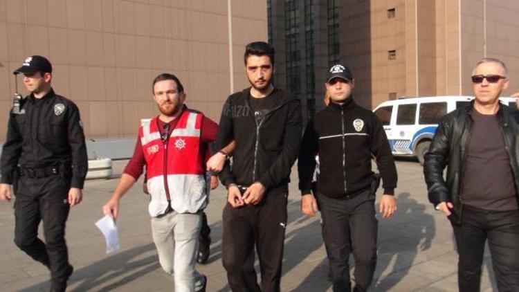 ek fotoğraf// Bakırköyde dehşet saçan sürücü tutuklandı