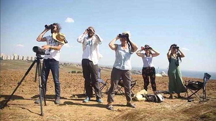 Nöbet tuttular İstanbuldan geçenleri tek tek saydılar