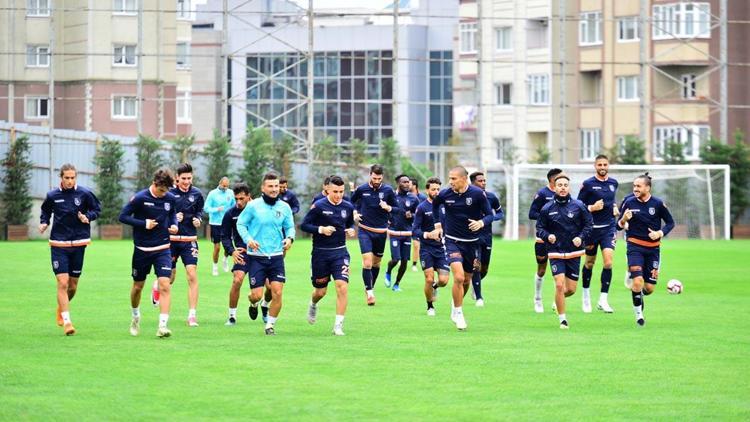 Başakşehirde Fenerbahçe maçı hazırlıkları sürüyor