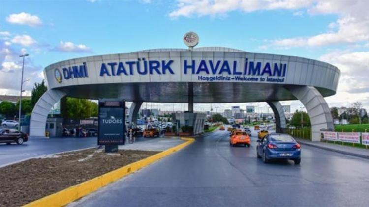 Atatürk Havalimanında flaş operasyon O işadamı Türkiyeye iner inmez yakalandı