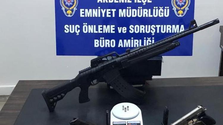 Mersinde hapis cezası bulunan 54 şüpheli yakalandı