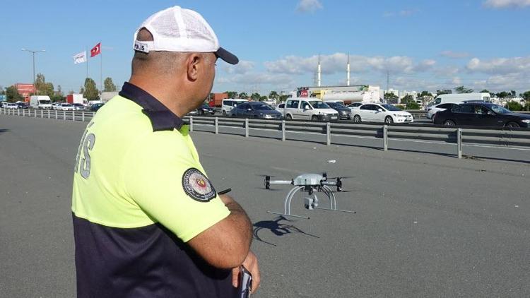 Trafik polisi drone ile ceza kesti