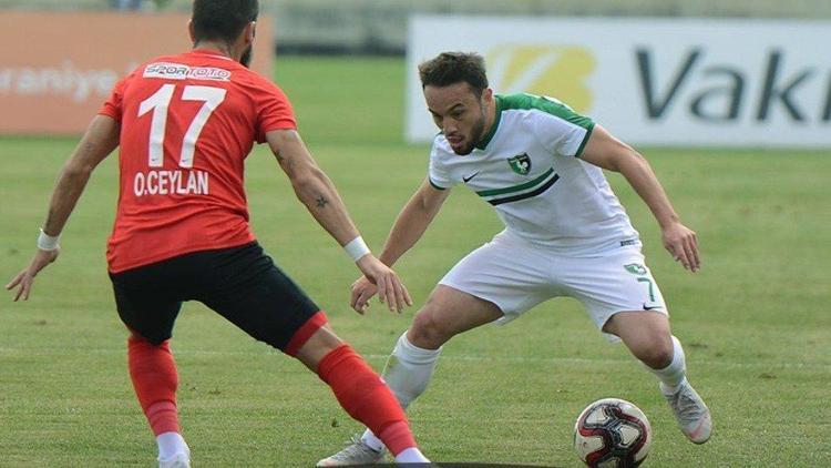 Ümraniyespor evinde Denizlisporu 3-0 mağlup etti