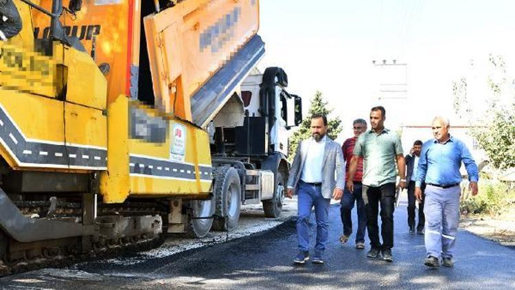 Sarıçam Belediyesi, asfalt yapım çalışmalarında hız kesmiyor