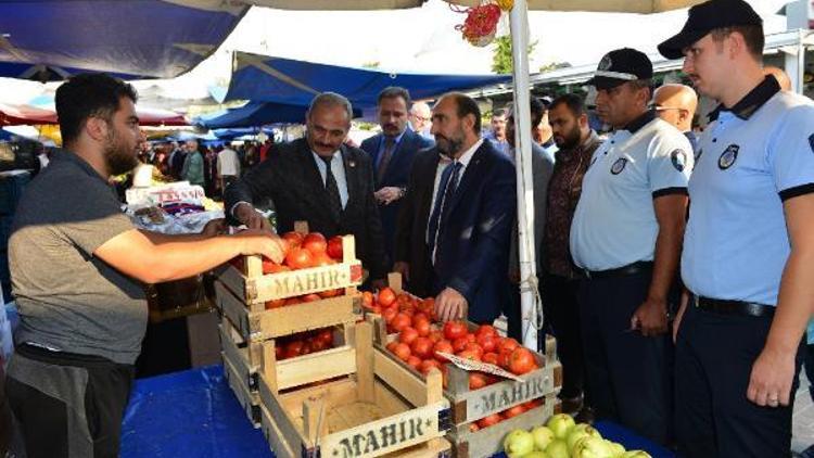 Belediye Başkanı Edebali, pazar denetiminde