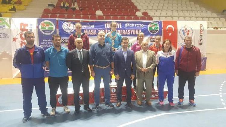 Masa tenisi sporcusu Türkiye şampiyonu oldu