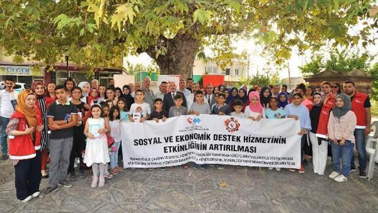 Şair Yazgan, kitap okuma etkinliğinde çocuklarla buluştu