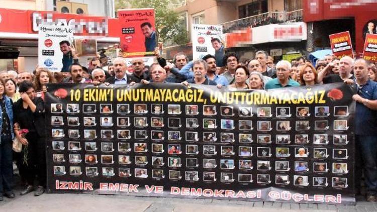 Ankara Garı saldırısında ölenler İzmirde anıldı