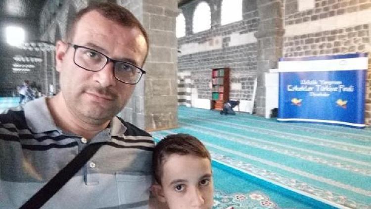 11 yaşındaki Esat Gökçe hafızlık yarışmasında  Türkiye birincisi oldu