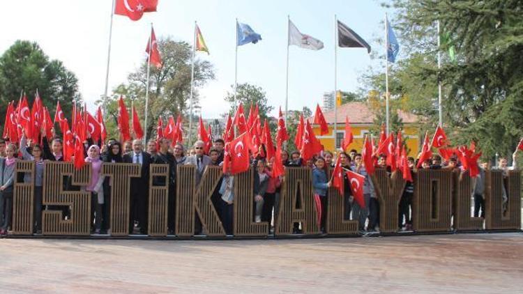 Öğrenciler derslerini tarihi İstiklal Yolu’nda yaptı