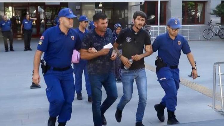 Hacze giden icra görevlilerini dövüp, rehin alan anne ve oğulları tutuklandı