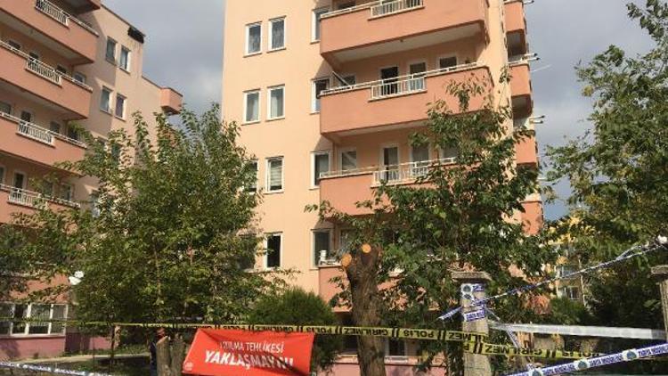 Bursada yıkılma tehlikesine karşı tahliye edilen apartman mühürlendi