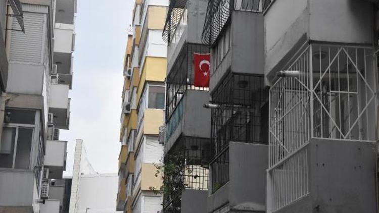 Rahip Brunsonın oturduğu sokak sessizliğe büründü