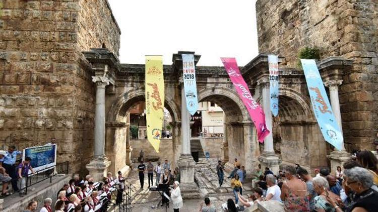 Kaleiçi Old Town Festivali devam ediyor