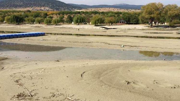 Eğirdir Gölünün su seviyesindeki azalma endişelendirdi