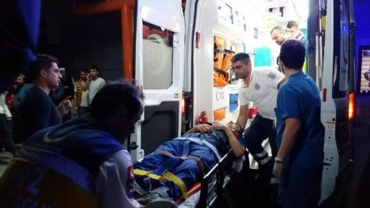 Kazaya giden askerler kaza yaptı: 4 asker yaralandı
