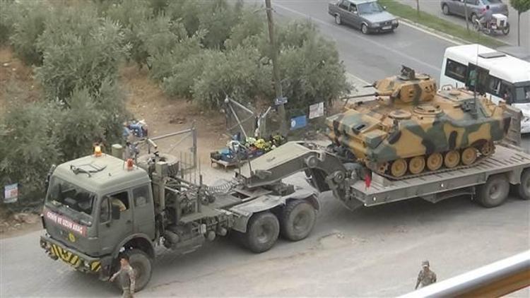 Hatay’da askeri hareketlilik Mühimmat takviyesi yapıldı