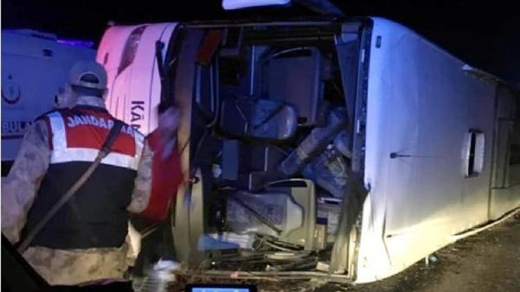 Kahramanmaraşta yolcu otobüsü devrildi: 7 ölü, 24 yaralı/Ek fotoğraflar
