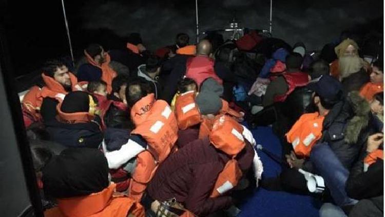 Didim açıklarında 80 kaçak göçmen yakalandı