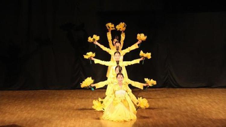 Kırklareli’nde Kore geleneksel müzik ve dans gösterisi