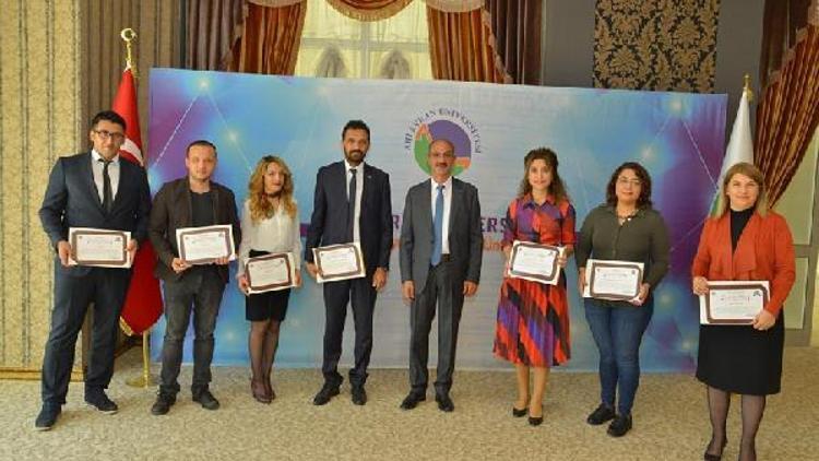 Ahi Evran Üniversitesi’nde TSE belgesine katkı verenler ödüllendirildi