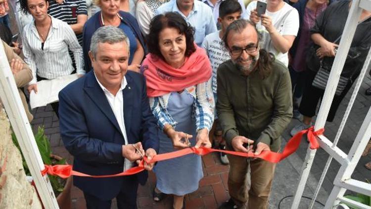 Türkiyenin ilk mikro minyatür sergi alanı Kuşadasında açıldı