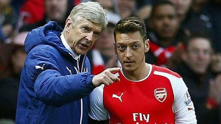 Wenger, Mesut Özilin milli takıma dönmesini istiyor