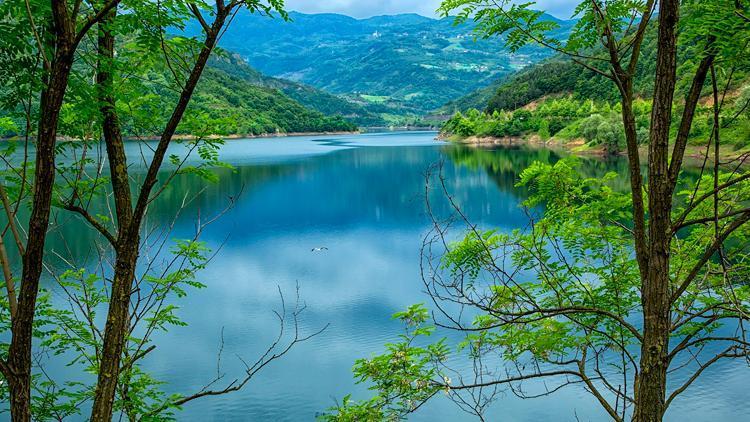 Doğa ile iç içe olan Başiskele ilçesi turist akınına uğruyor