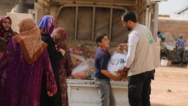 İHH’dan İdlib’te 1500 yetim ailesine gıda yardımı