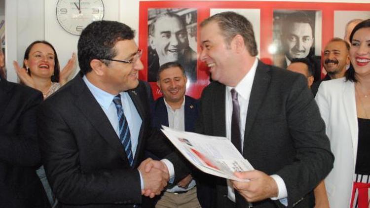 Buca Belediye Başkanı CHPli Levent Piriştina yeniden aday adayı oldu