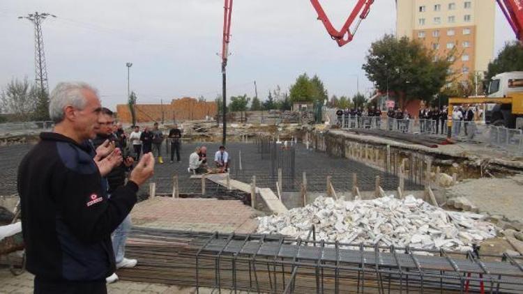 Tekirdağ Cezaevi personeli kampüste cami yaptırıyor