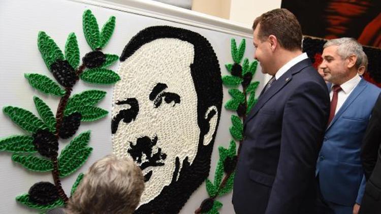 Kareside Plastik Kapaklardan Mozaik Tablolara sergisi açıldı