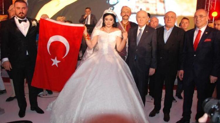 MHP Genel Başkanı Bahçeli, nikah şahidi oldu